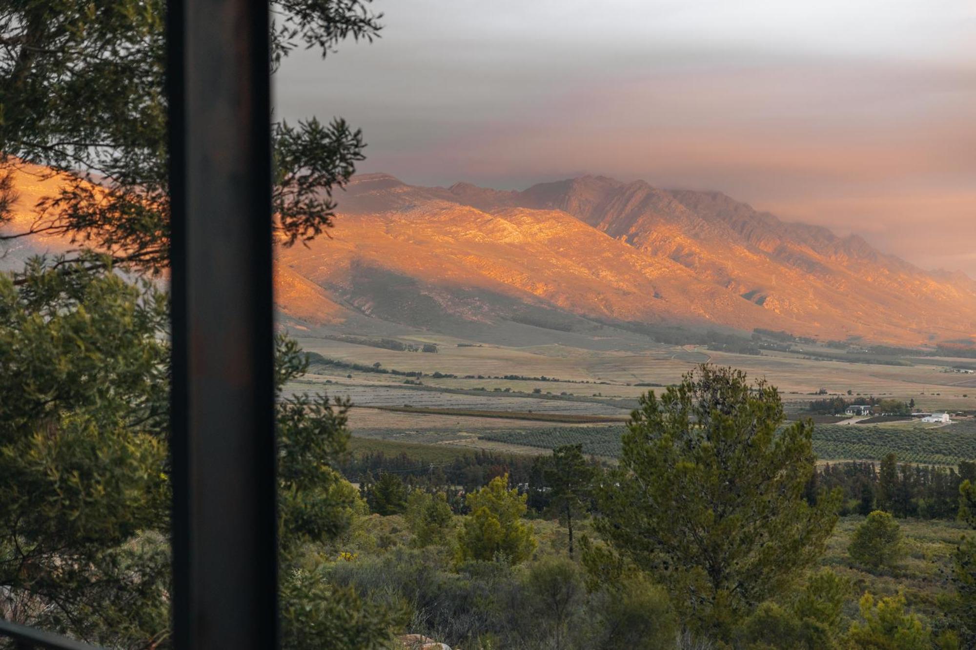 Bergsicht Country Cottages, Outpost ทุลบักห์ ภายนอก รูปภาพ